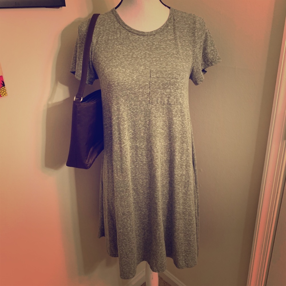 🔥3 for $10 SALE! Lularoe green Carly pocket midi dress XS